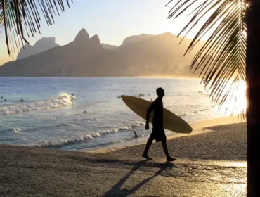 Melhores-praias-para-surfar-no-Brasil-720x511
